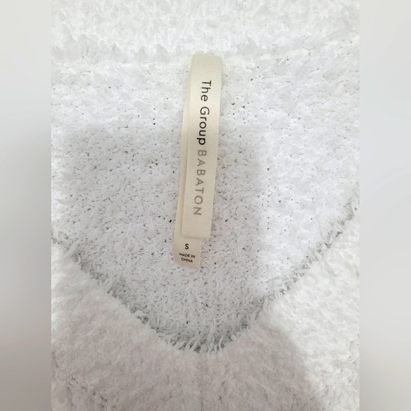 Aritzia Babaton lightweight white sweater (oversized), size Small - Picture 2 of 7